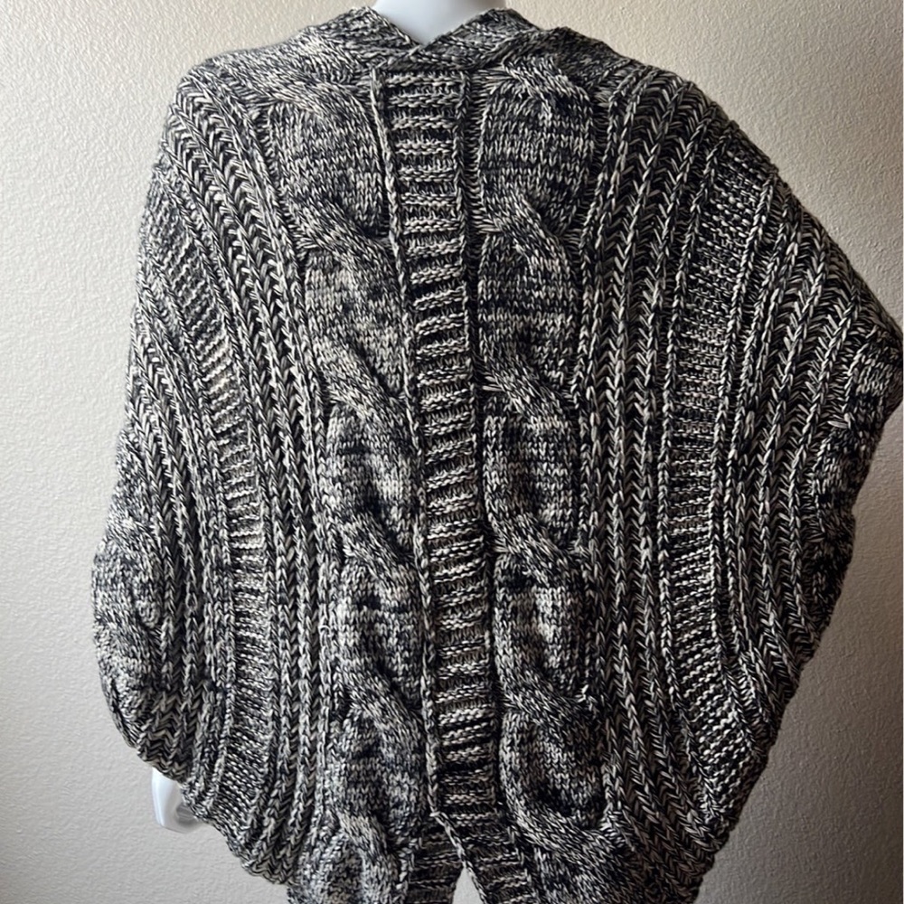 Cardigan - Picture 2 of 2